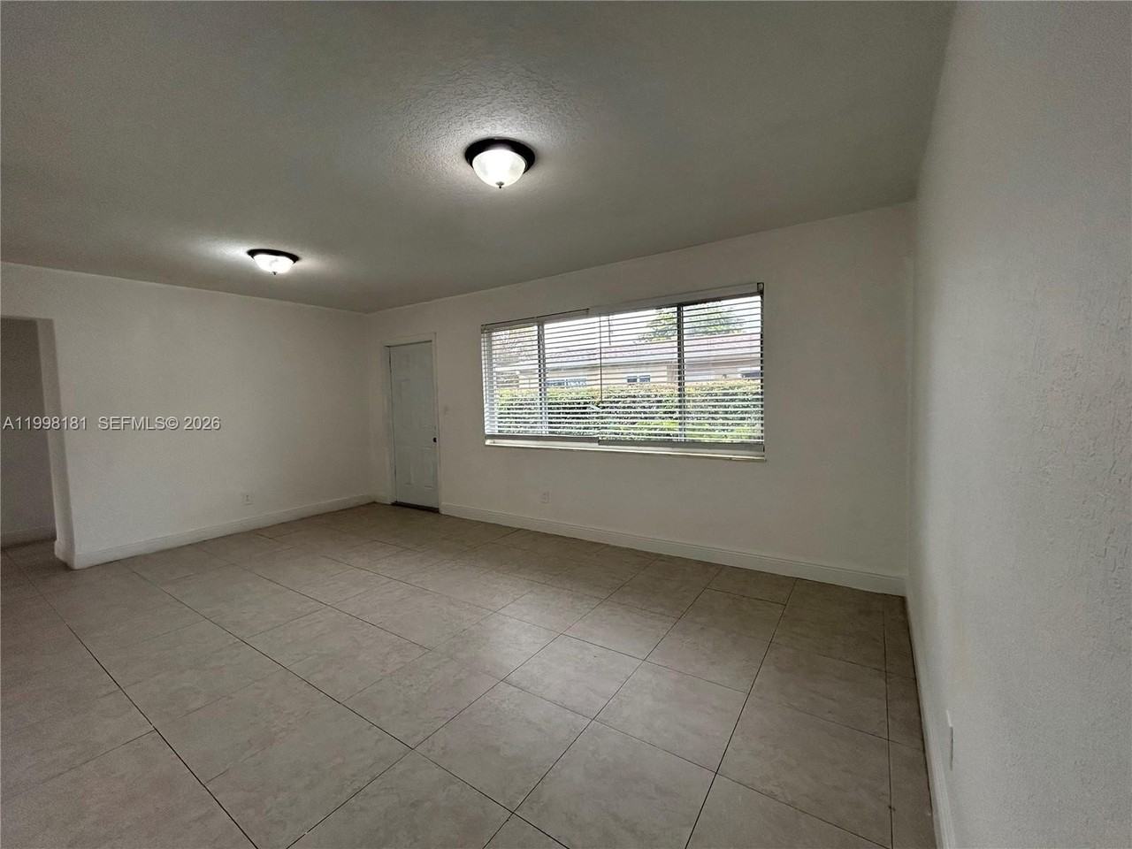 2804 Sw 35th Ave #2804 - Photo 2 of 22