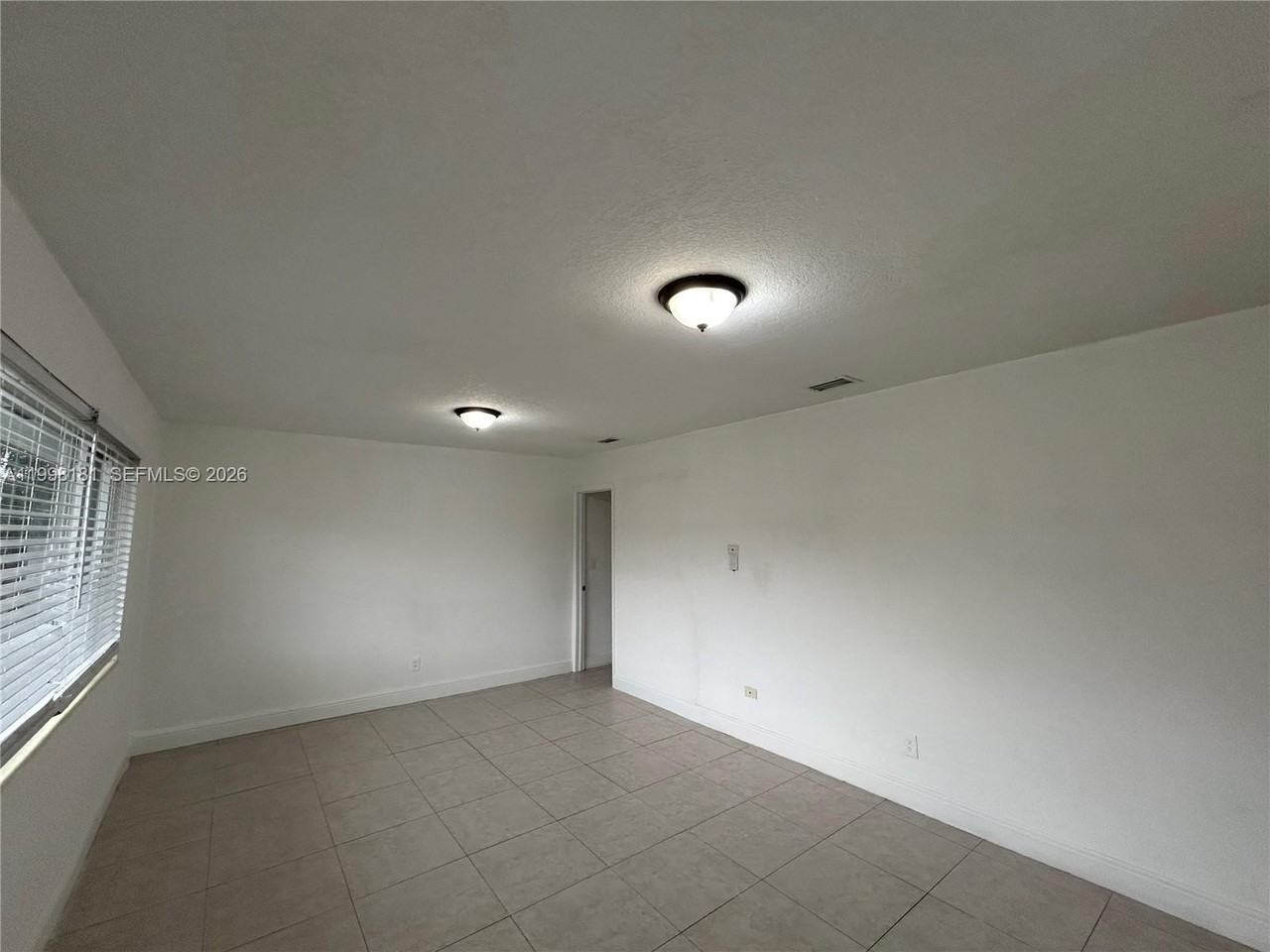 2804 Sw 35th Ave #2804 - Photo 3 of 22