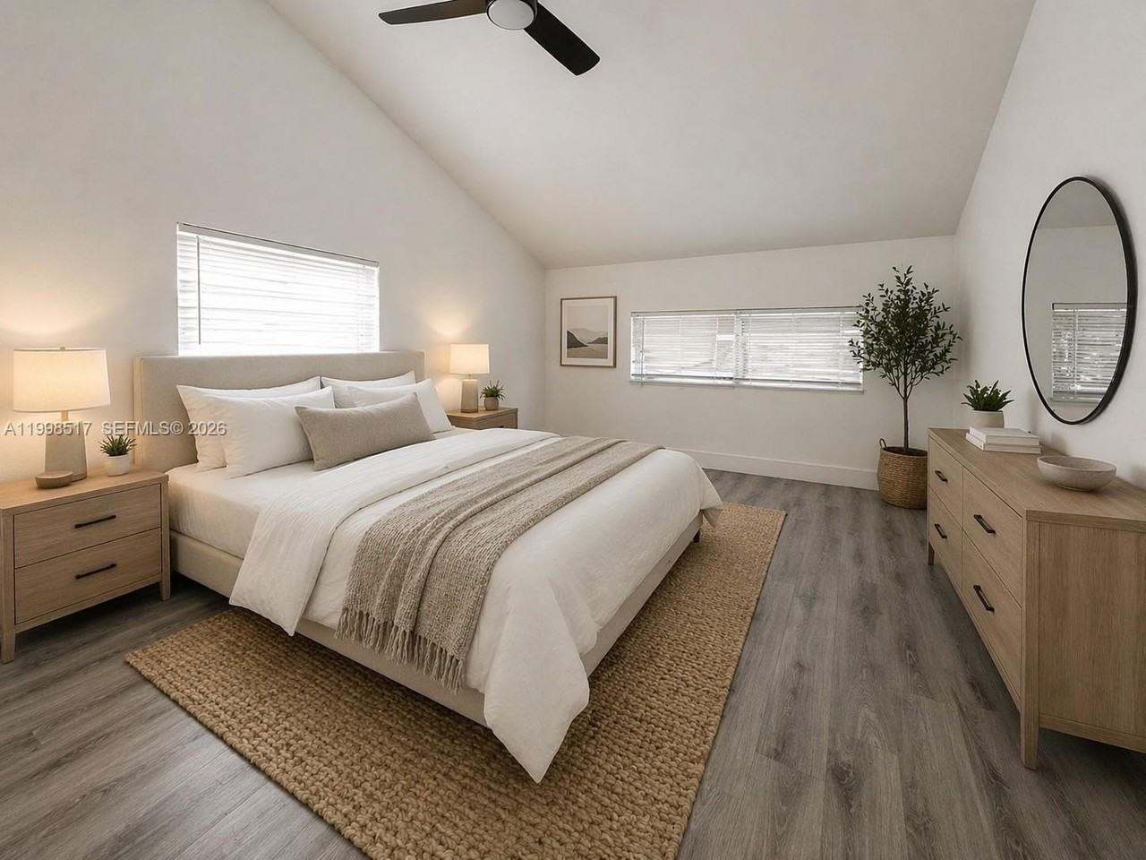 736 Nw 41st St - Photo 4 of 12