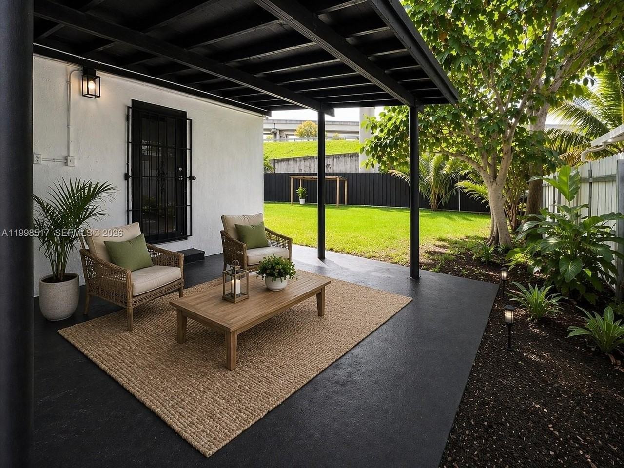 736 Nw 41st St - Photo 7 of 12