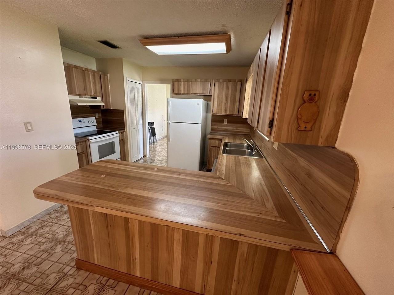 2810 Sw 108th Pl - Photo 5 of 7