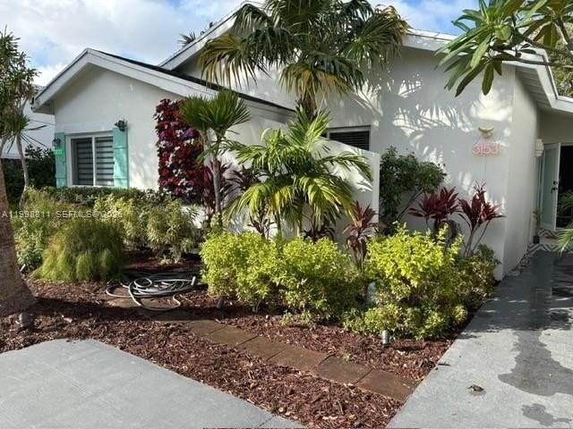 3155 Jackson Ave - Photo 3 of 20