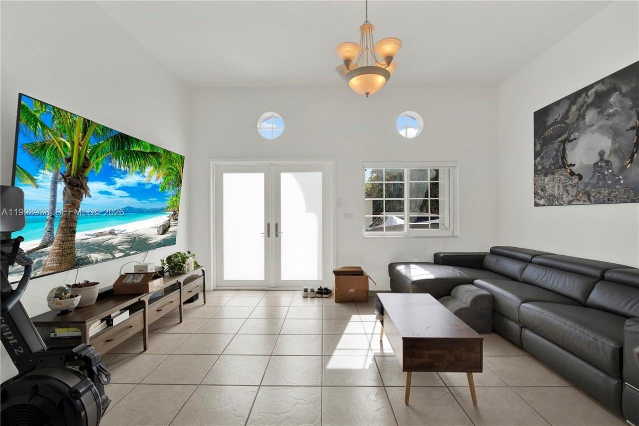 5510 Sw 161st Pl - Photo 3 of 28
