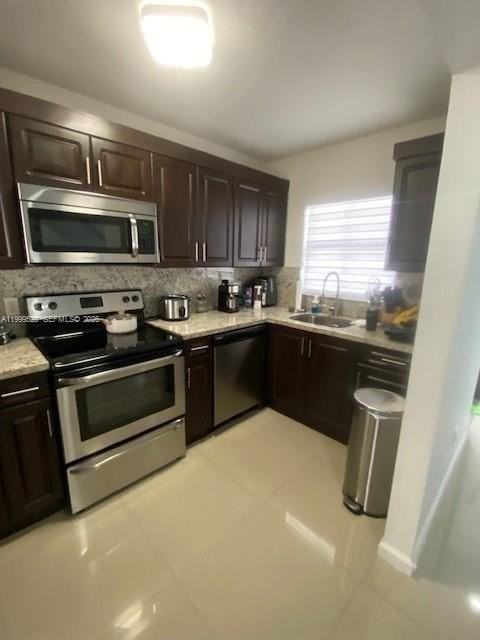 6231 Sw 138th Ct #N - Photo 2 of 7