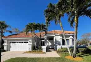 featured image of 2716 Oakmont Ct