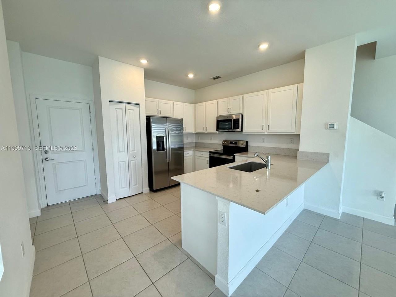 6931 Harbours Edge Ave #6931 - Photo 5 of 23