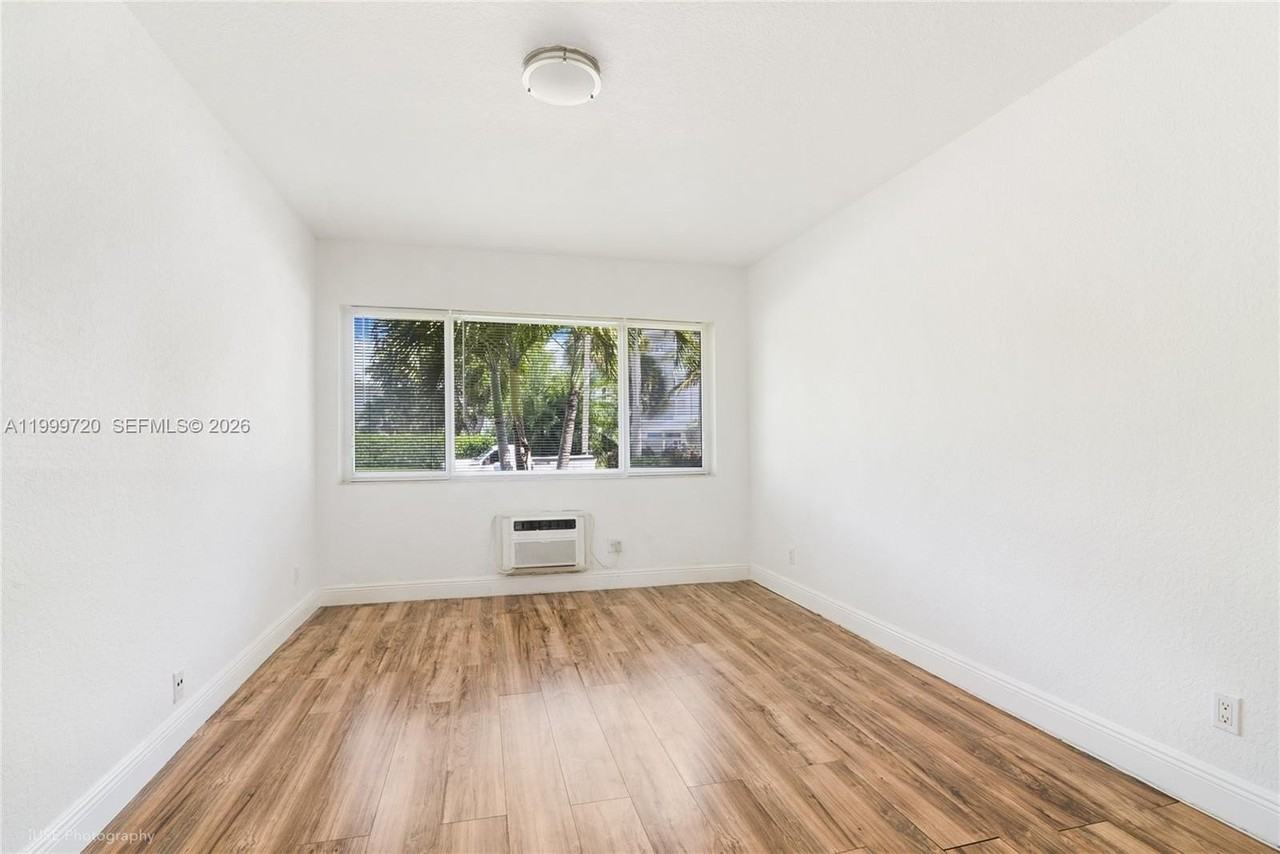 9790 E Bay Harbor Dr #2N - Photo 5 of 10