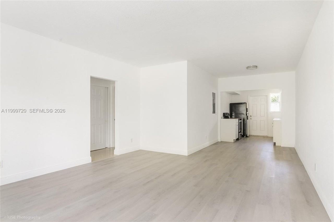 9790 E Bay Harbor Dr #2N - Photo 7 of 10