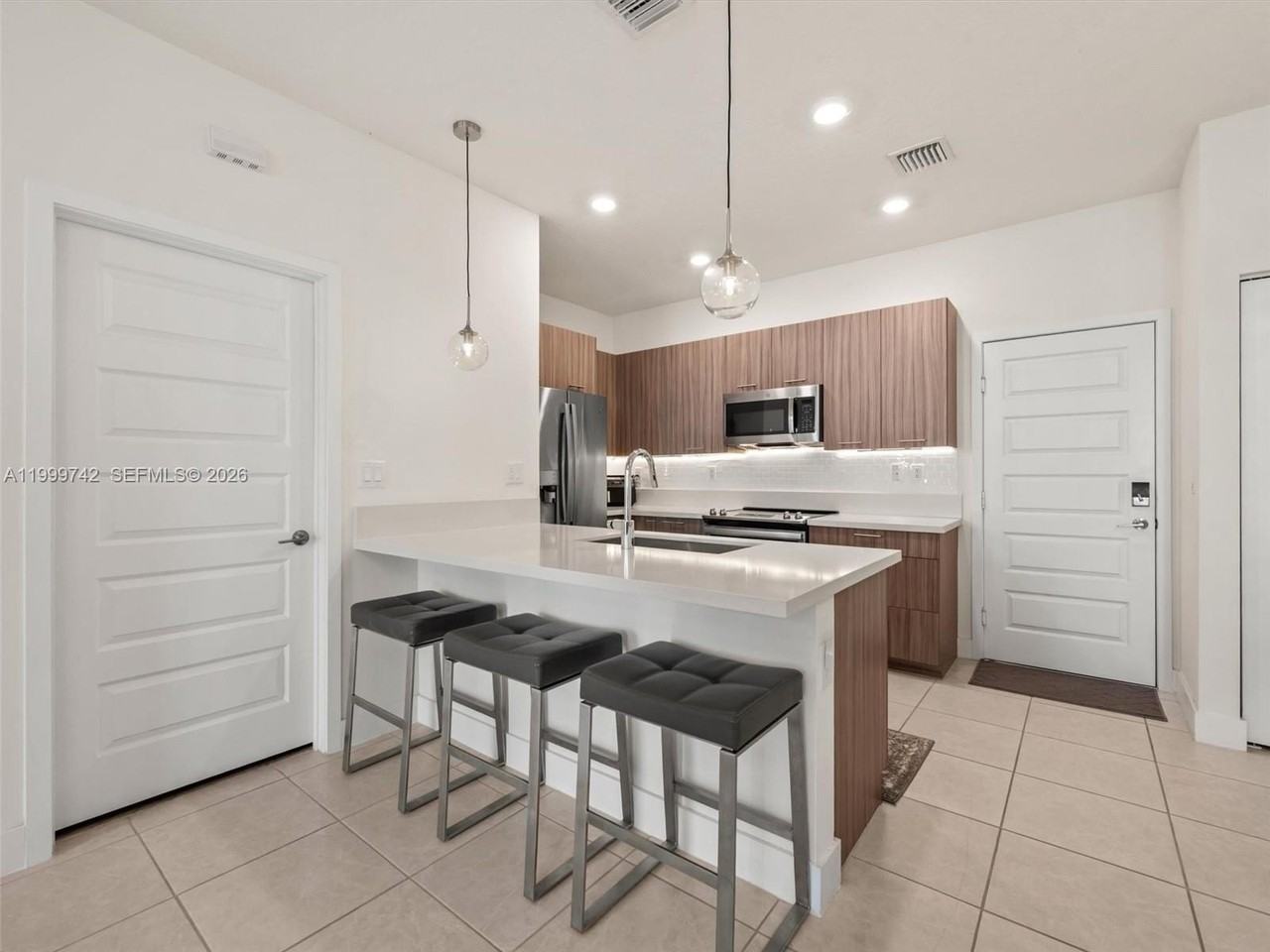 4654 Nw 83rd Path #4654 - Photo 6 of 28
