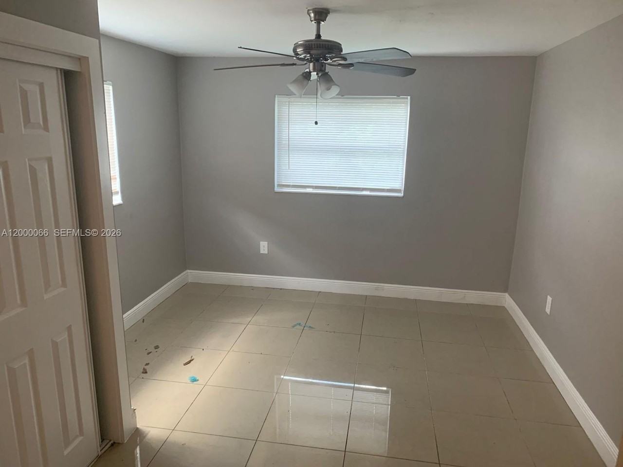 6621 Nw 30th St - Photo 4 of 6