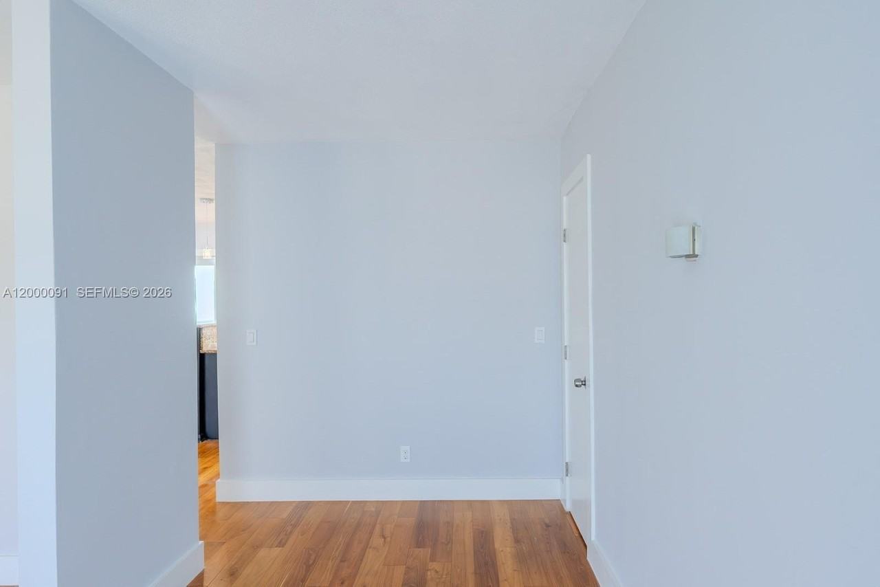 5012 Grant St - Photo 6 of 50