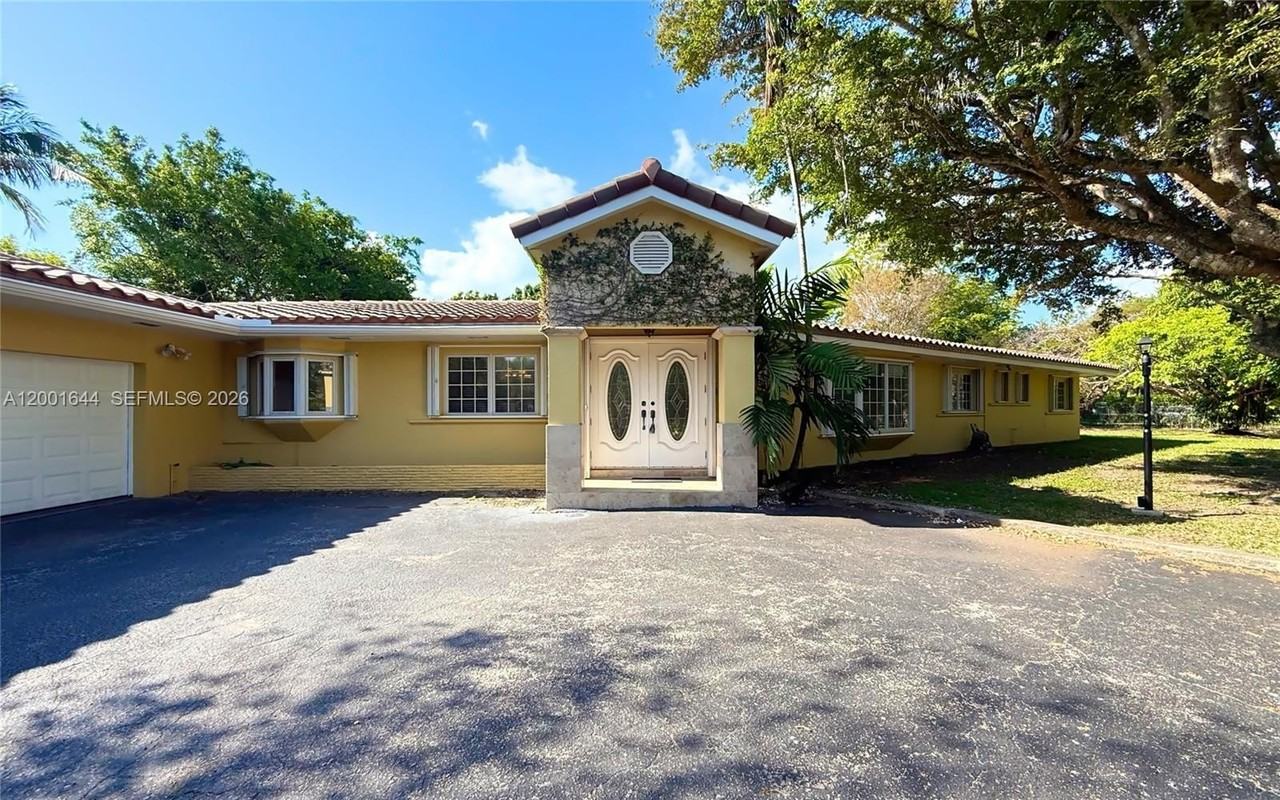 6282 Sw 133rd St - Photo 4 of 43