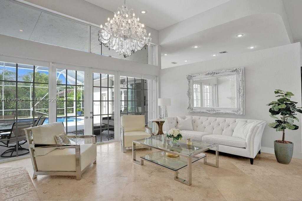 9724 Nw 66th Pl - Photo 4 of 38