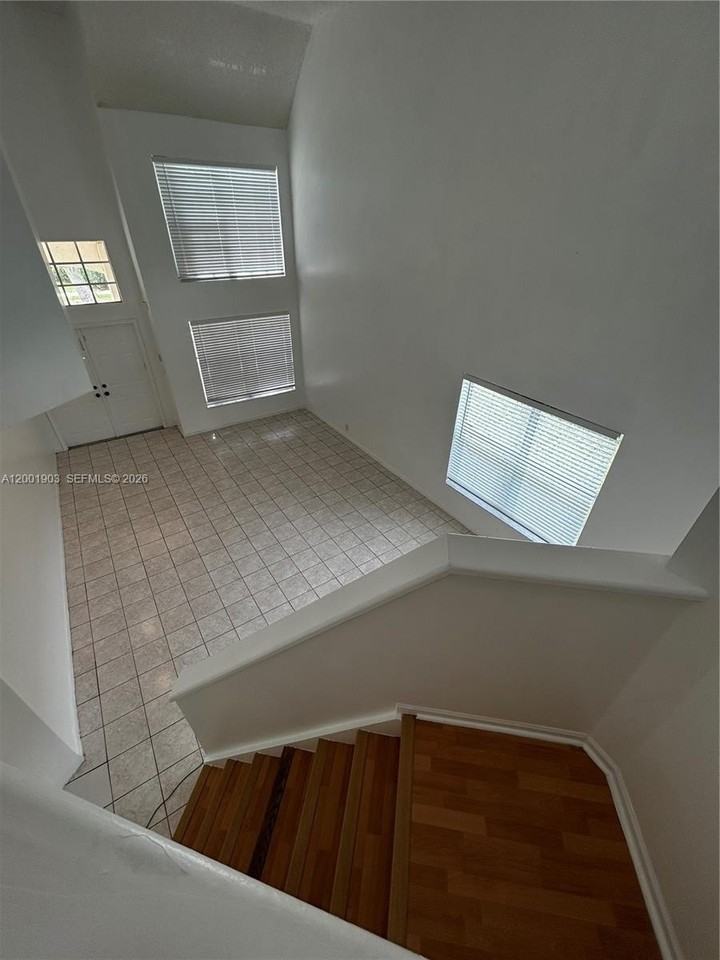 20471 Sw 1st St - Photo 4 of 18