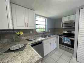 20511 Nw 15th Ave #4 - Photo 1 of 1