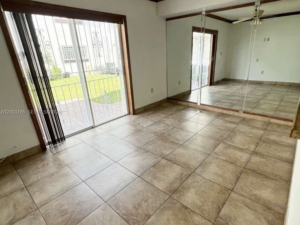 1100 Sw 104th Ct #E103 - Photo 5 of 21