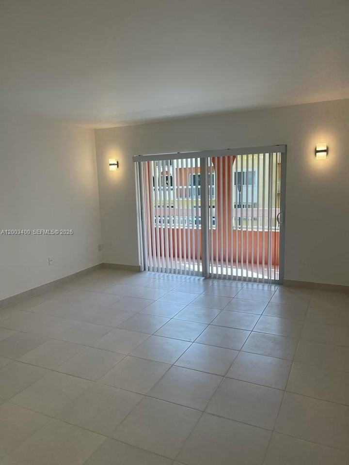 7732 Camino Real #F318 - Photo 7 of 18