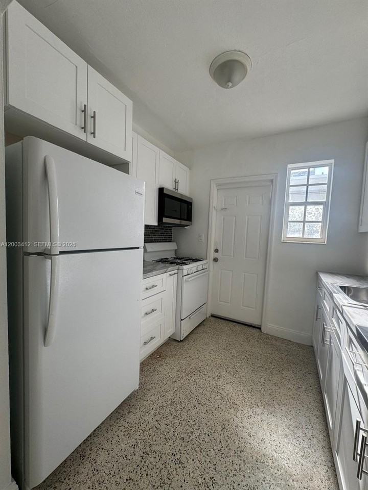 735 83rd St #2 - Photo 3 of 5