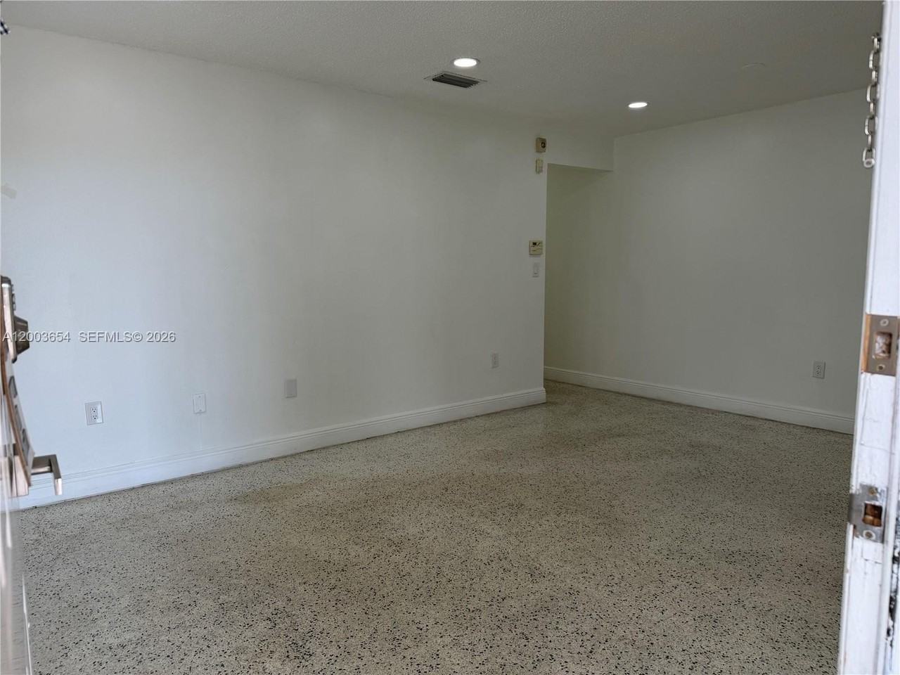 11437 Sw 7th Ter #11439 - Photo 3 of 17