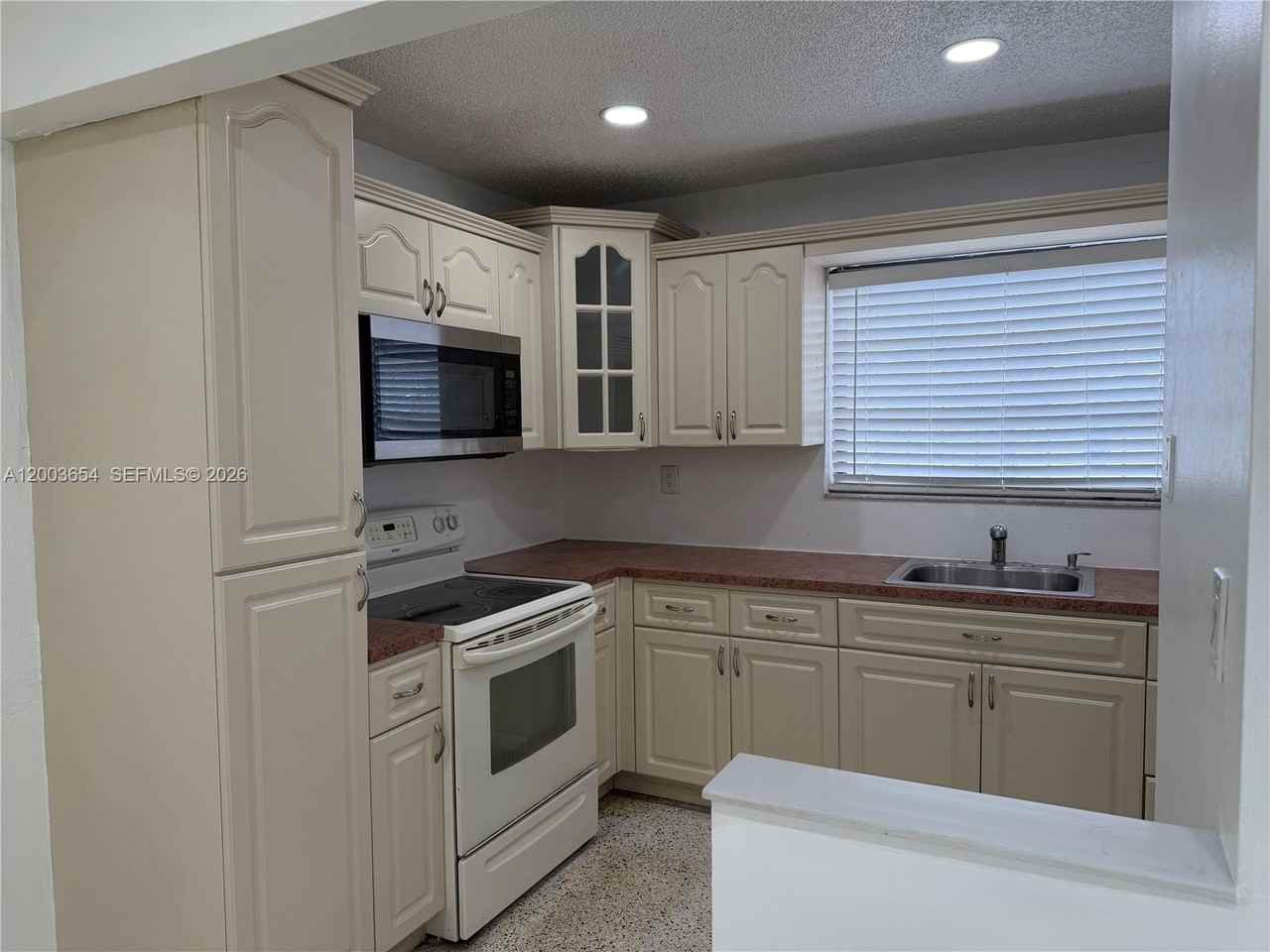 11437 Sw 7th Ter #11439 - Photo 7 of 17