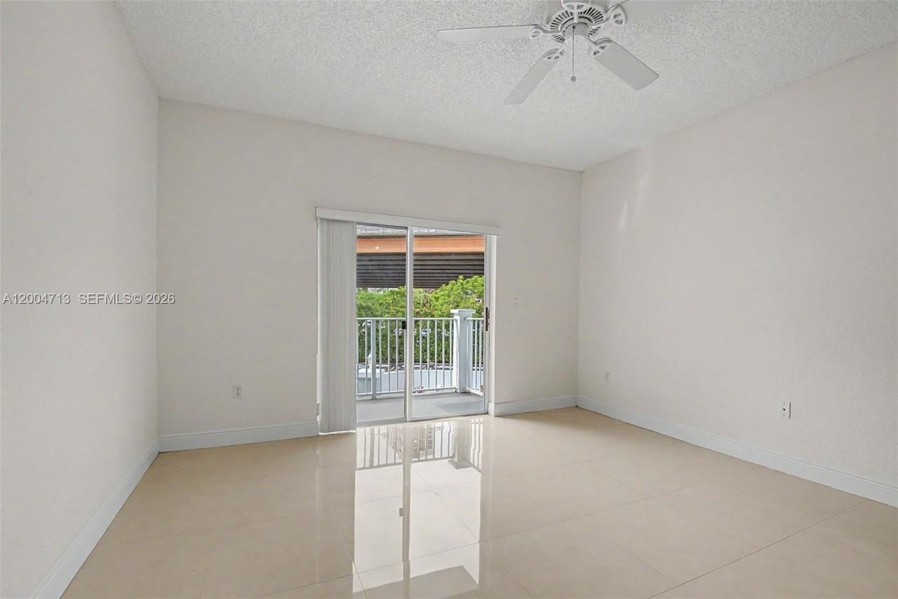 7000 Sw 80th St #201 - Photo 3 of 8