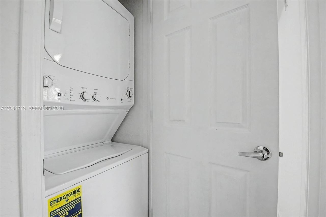 7000 Sw 80th St #201 - Photo 6 of 8