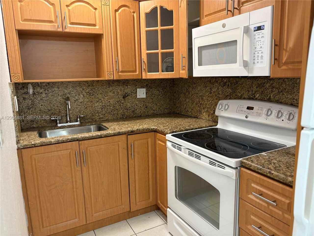 4444SW Sw 67th Ave #25 - Photo 2 of 13