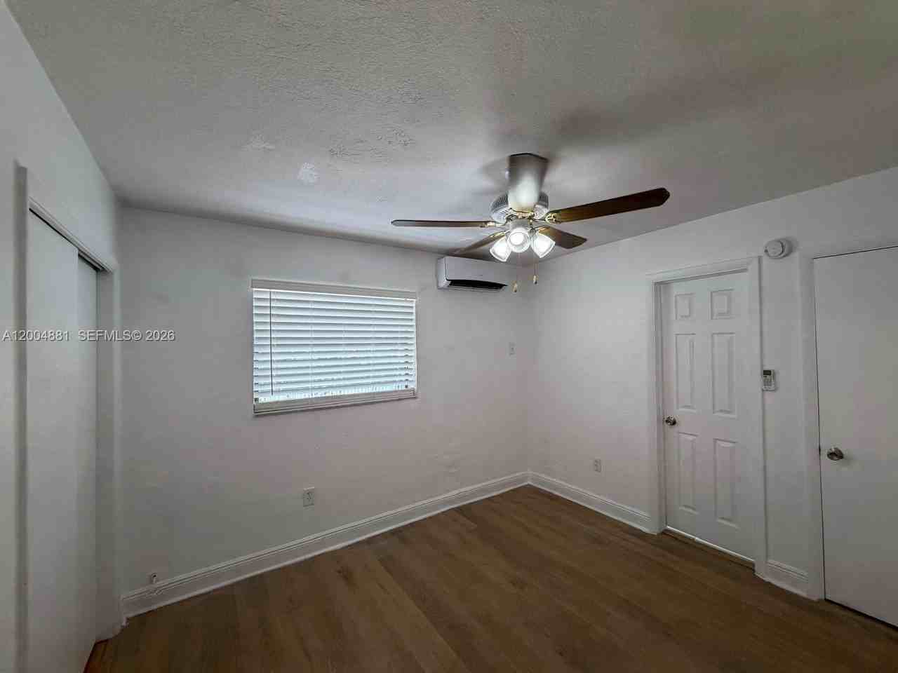4444SW Sw 67th Ave #25 - Photo 5 of 13