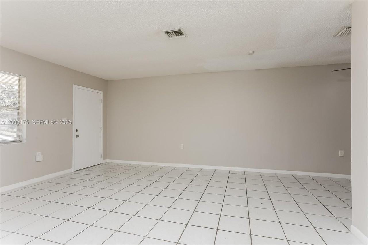 6025 Sw 37th St #EW - Photo 3 of 15