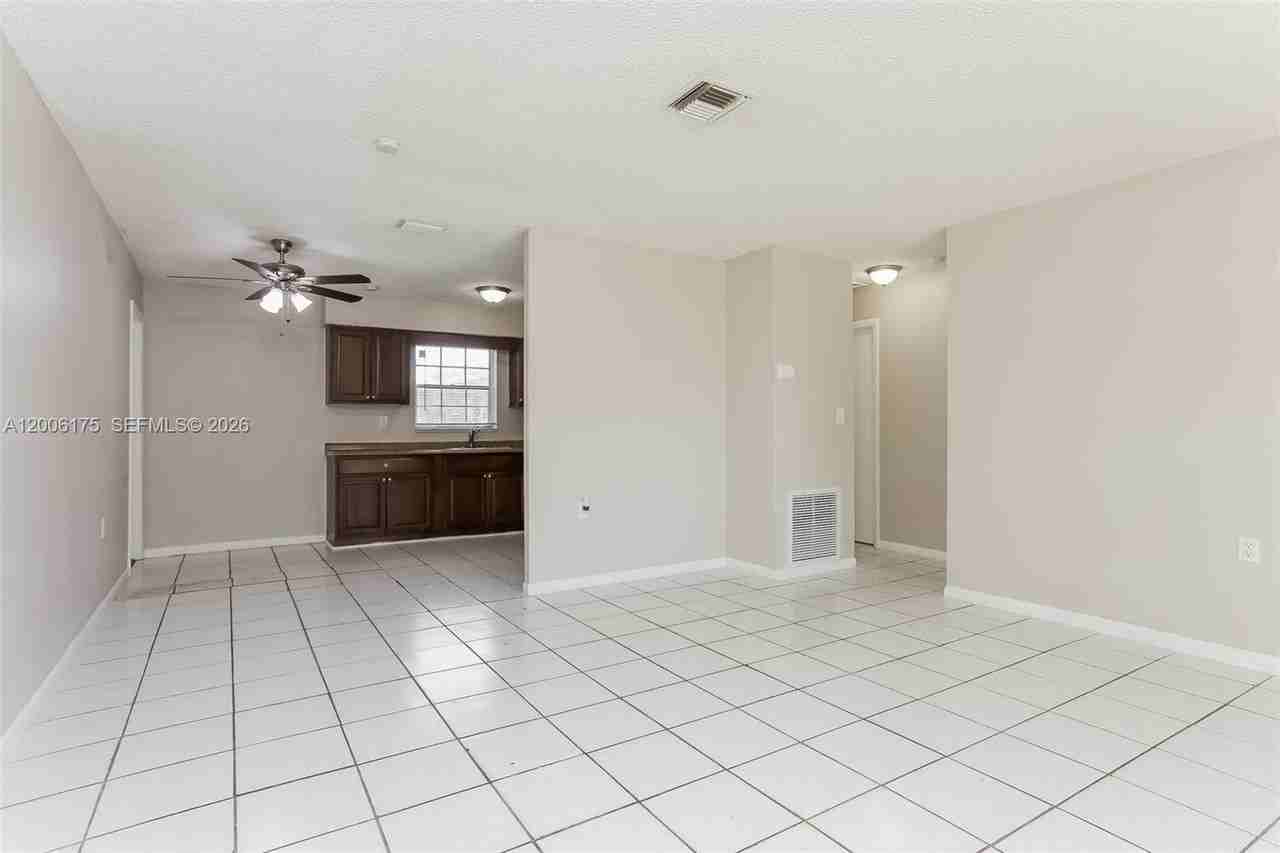 6025 Sw 37th St #EW - Photo 4 of 15