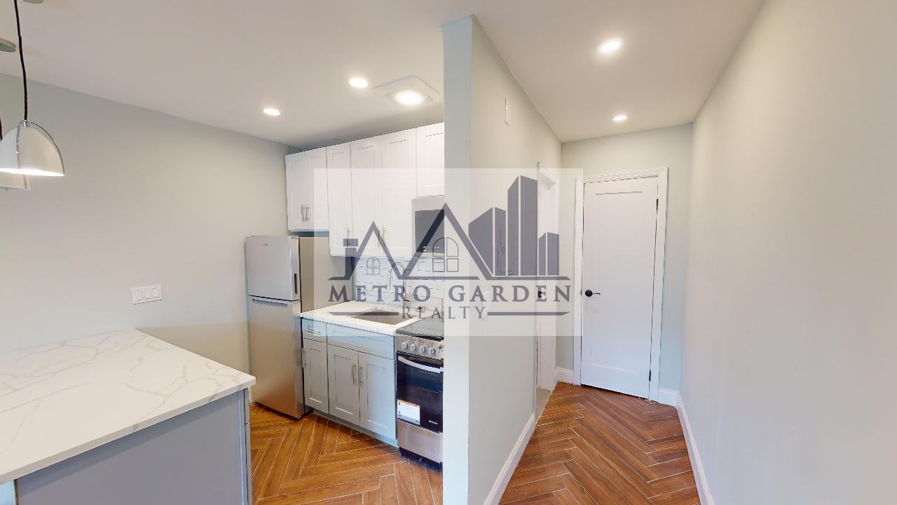 66-55 Booth Street #6 - Photo 5 of 17