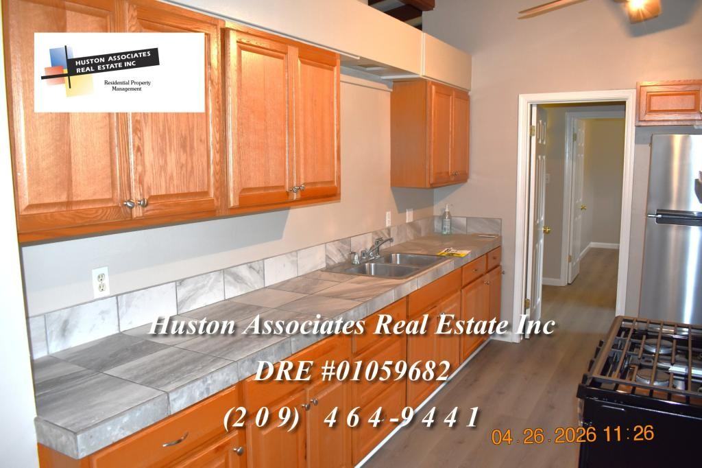 3936 Dennis Ave - Photo 5 of 22