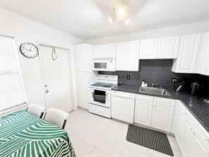 2681 South Course Drive #511 - Photo 4 of 35