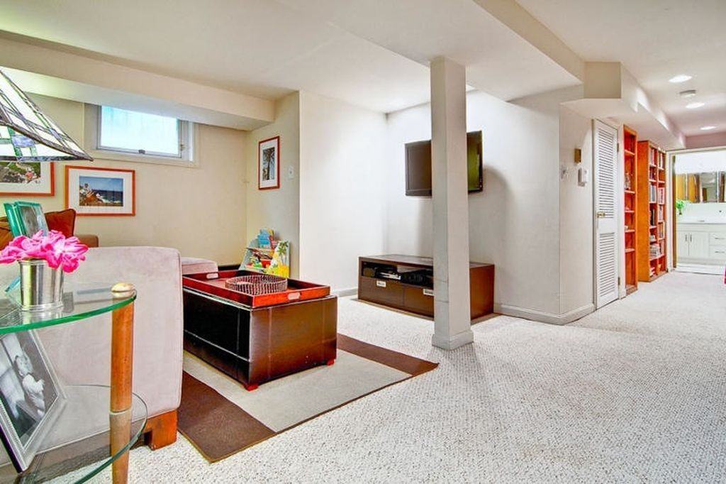 4617 Arkansas Ave Nw - Photo 5 of 11