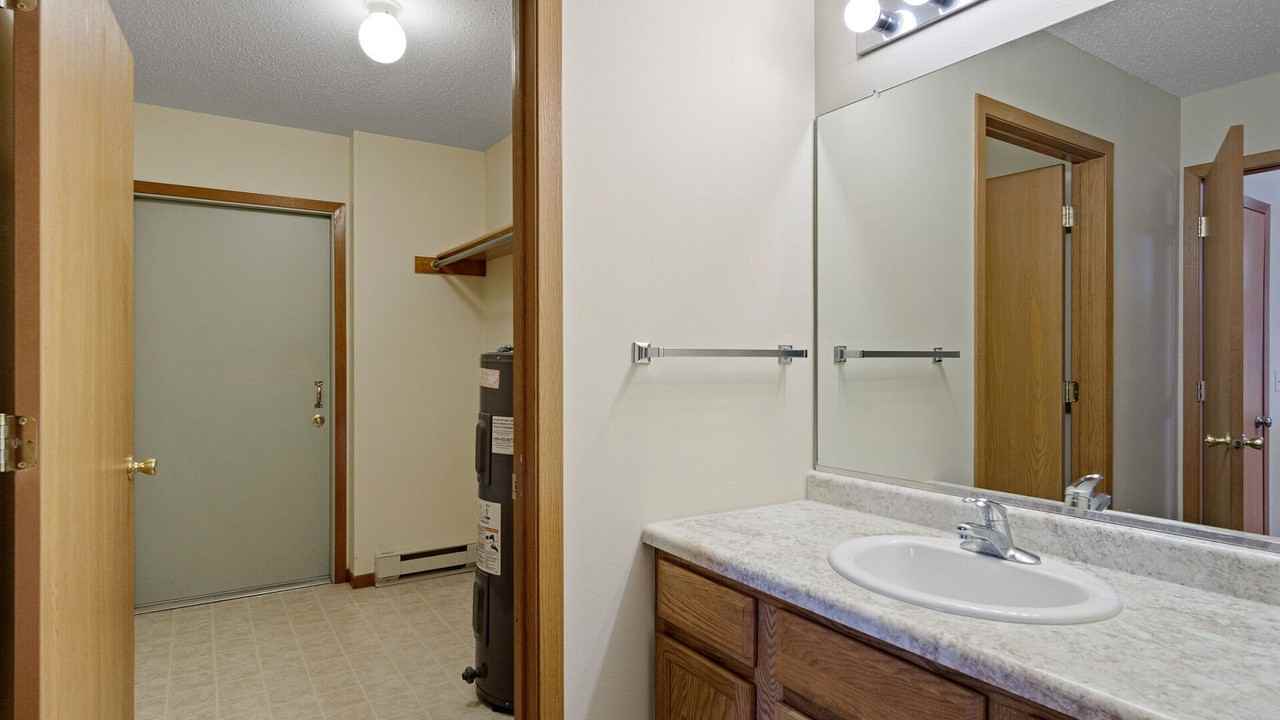 2216 E 11th Ave #2 - Photo 3 of 20