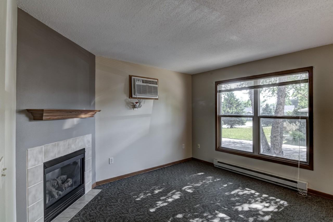 2216 E 11th Ave #2 - Photo 4 of 20