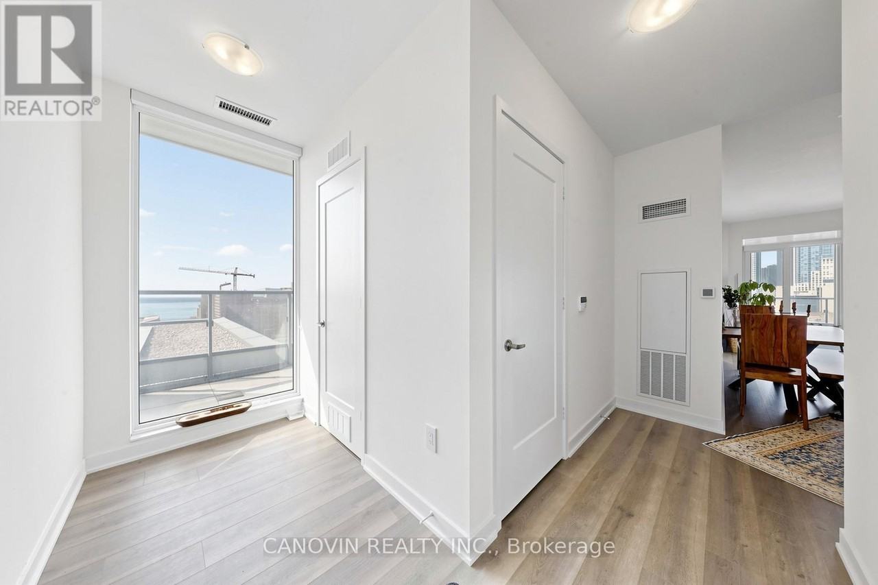 121 Lower Sherbourne Street #1747 - Photo 7 of 38