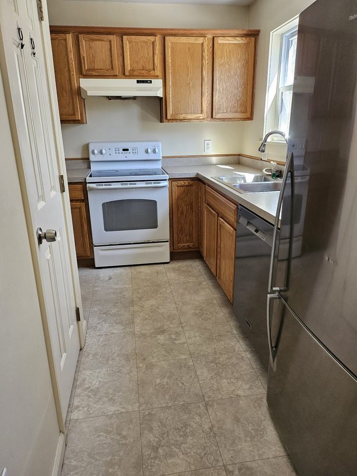 111 Carroll Street #B - Photo 2 of 17