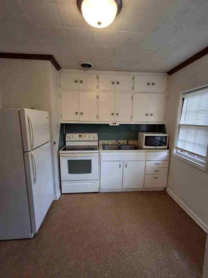 10223 U.S. 40 - Photo 3 of 7