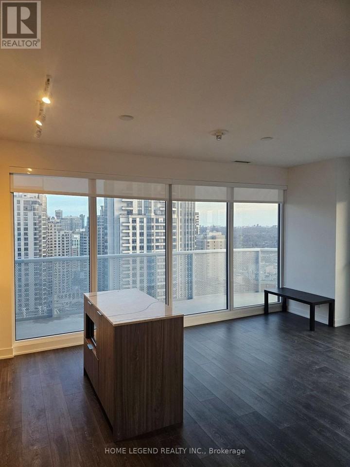 15 Holmes Avenue #2202