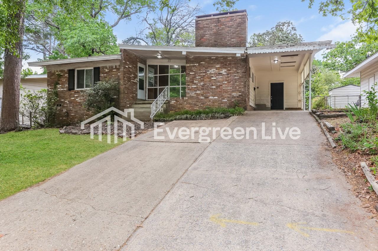 22 Glenmere Dr