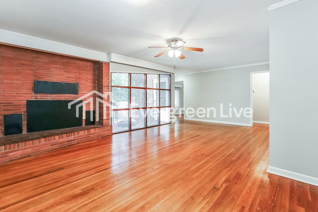 22 Glenmere Dr - Photo 5 of 15