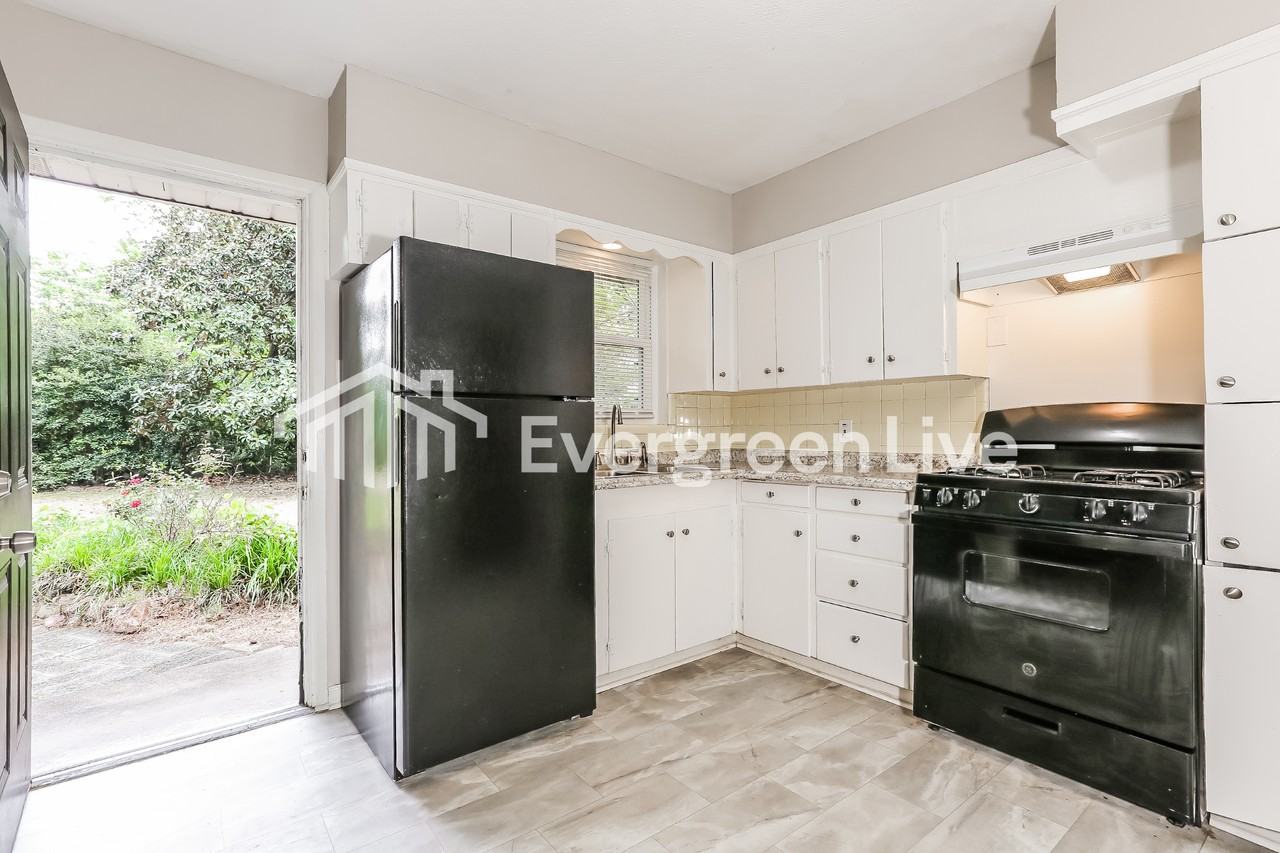 22 Glenmere Dr - Photo 7 of 15