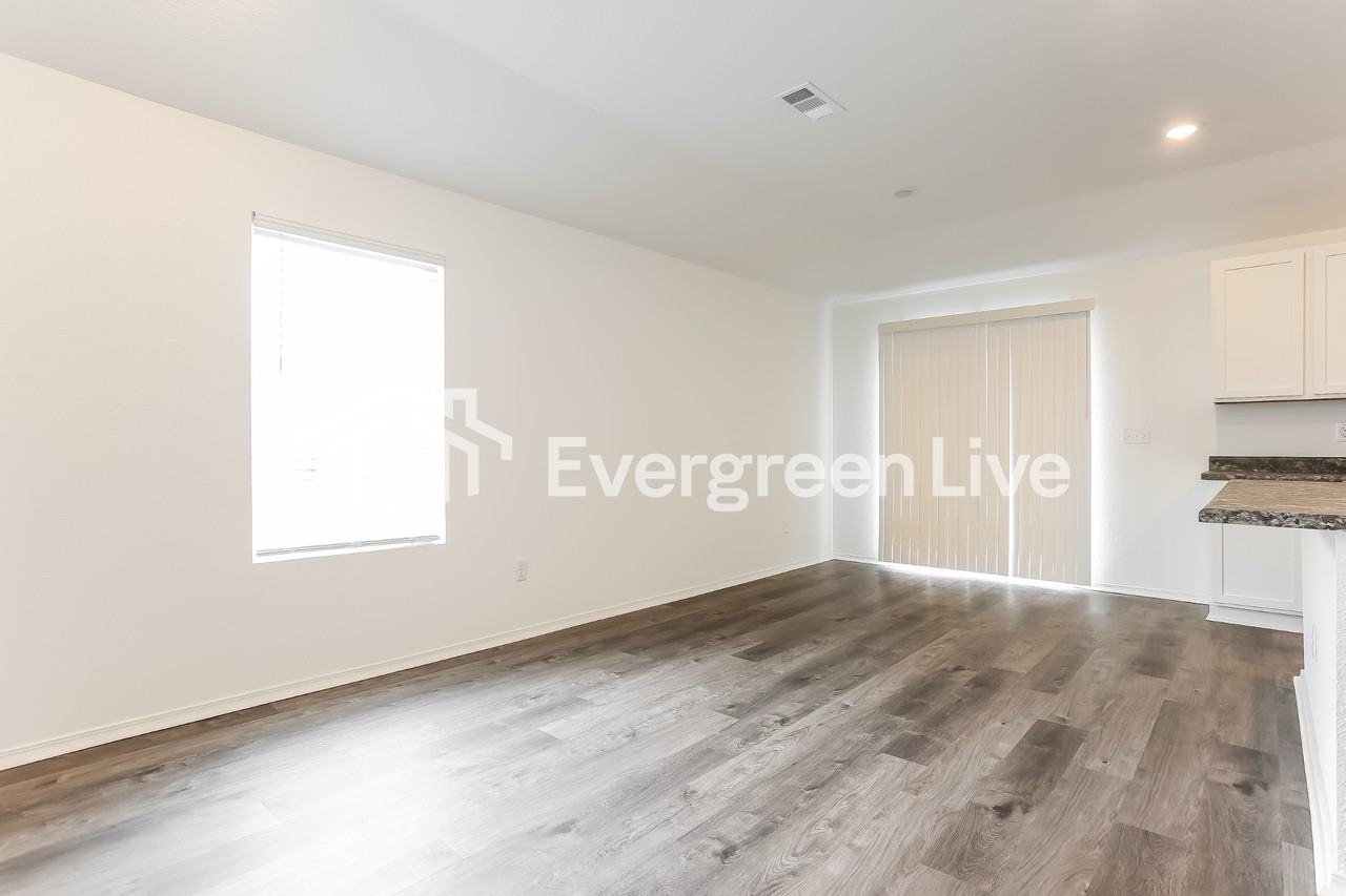 113 Powder River Dr - Photo 3 of 15