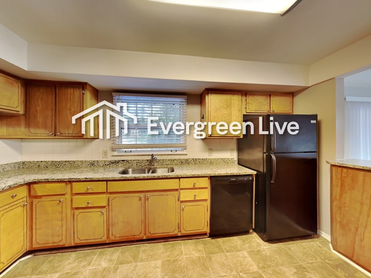 4088 Rue Saint Germain - Photo 3 of 18