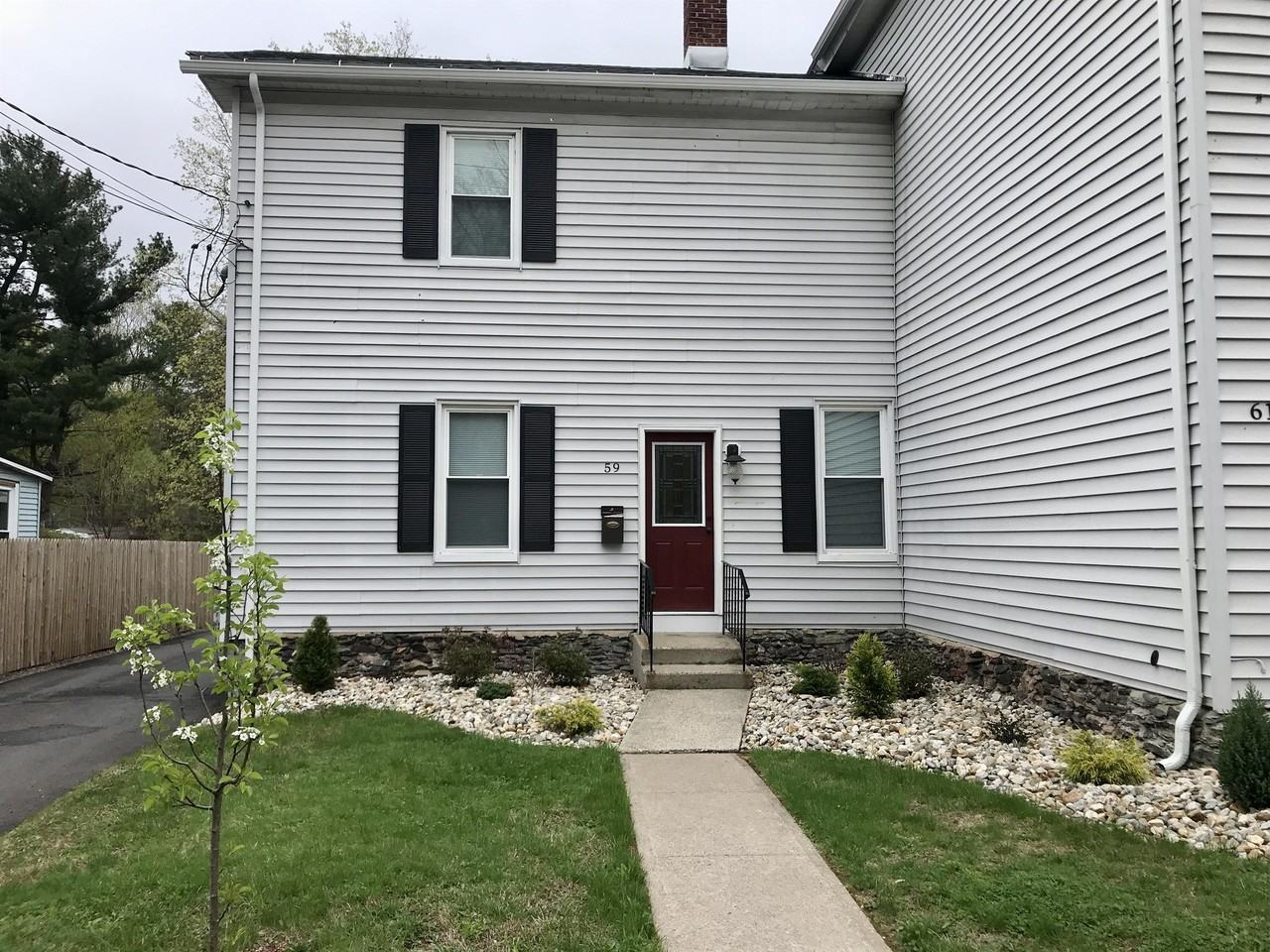 59 West St #61B - Photo 5 of 12