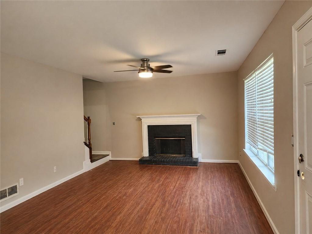 2800 Hartington Pl - Photo 3 of 15