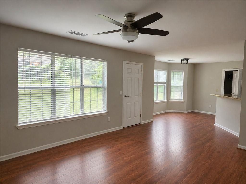 2800 Hartington Pl - Photo 4 of 15