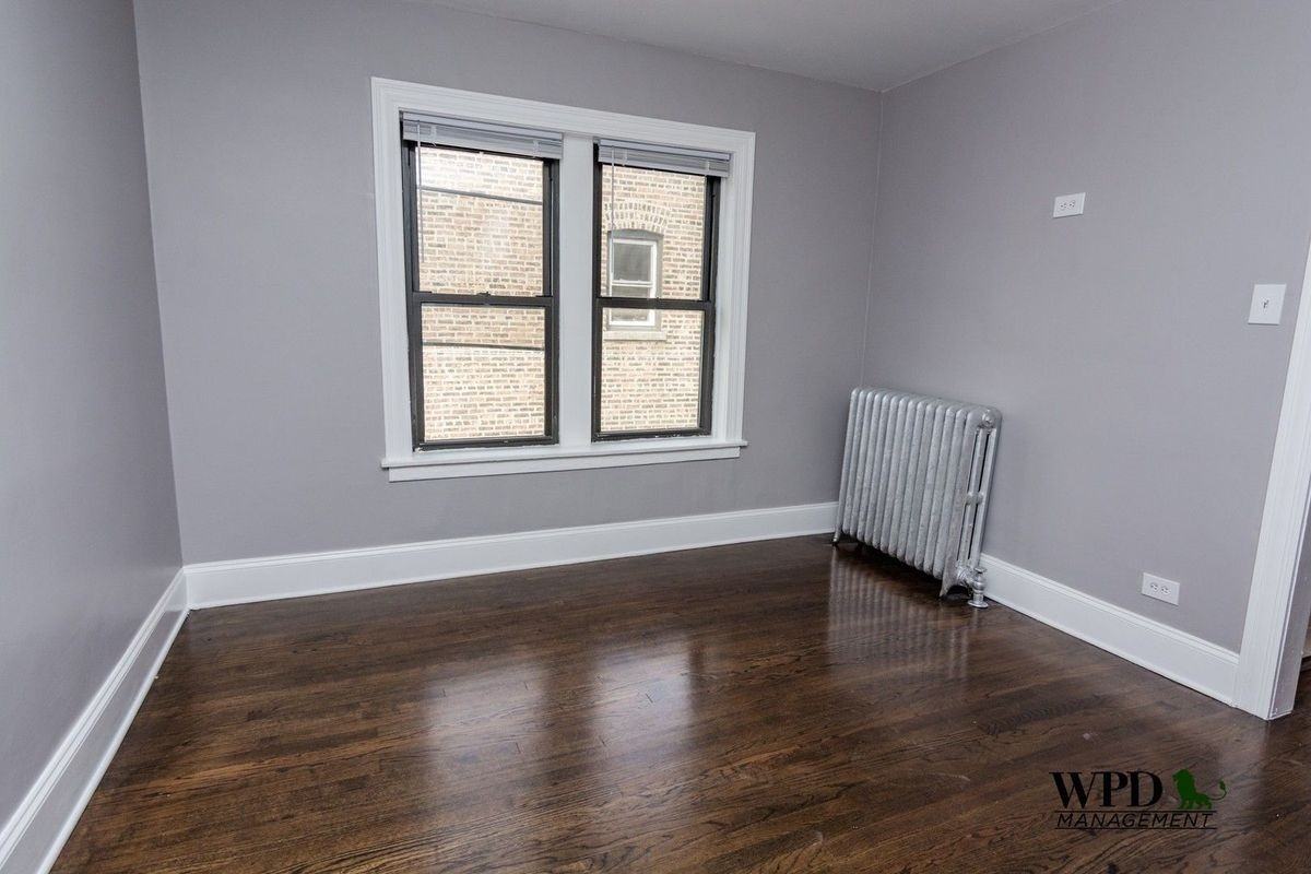 1311 W 82nd St - Photo 7 of 10