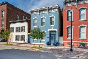 featured image of 323 2nd St Unit 1